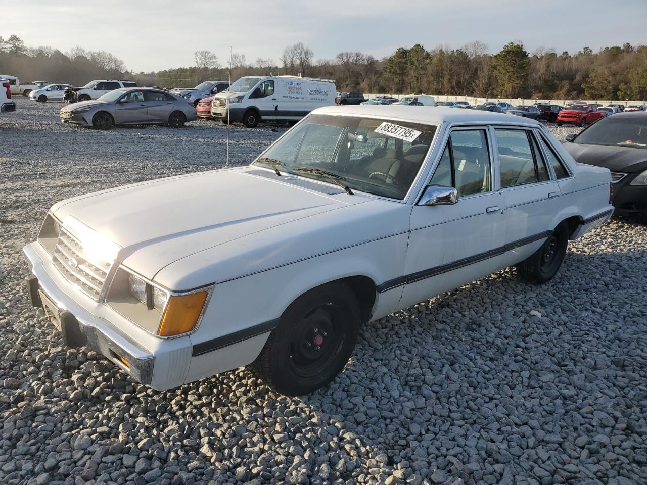  Salvage Ford LTD