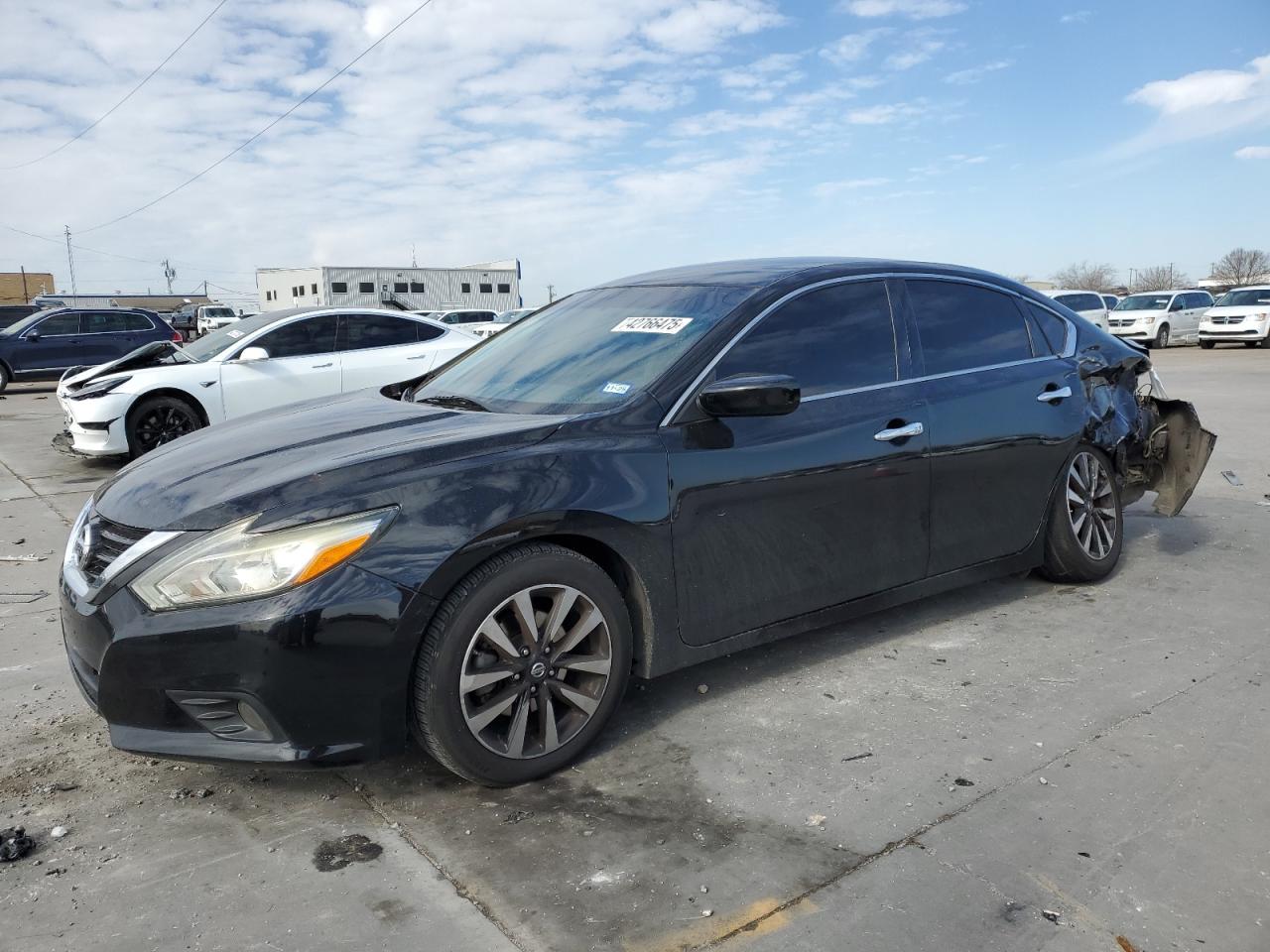  Salvage Nissan Altima