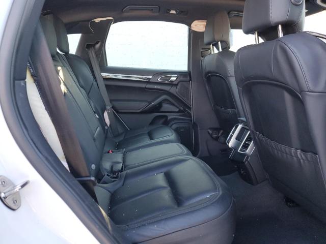 2016 PORSCHE CAYENNE - WP1AA2A28GKA11872