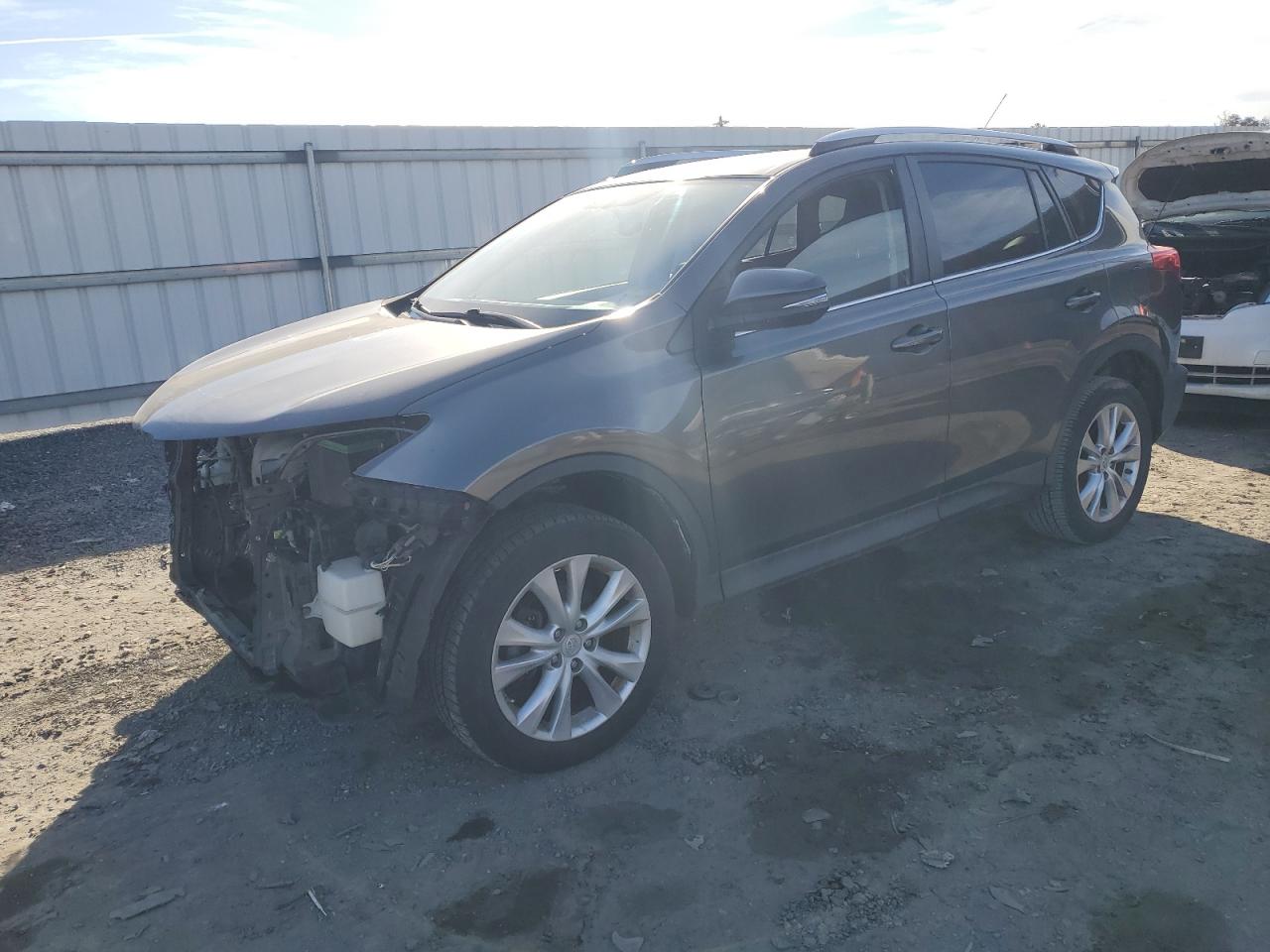  Salvage Toyota RAV4