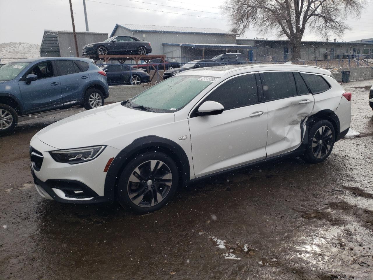 W04GV8SX3J1176104 BUICK REGAL TOUR 2018