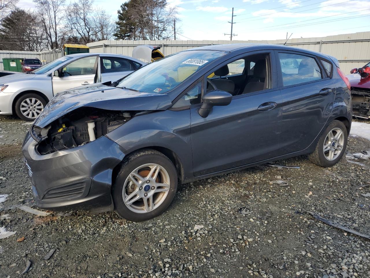  Salvage Ford Fiesta