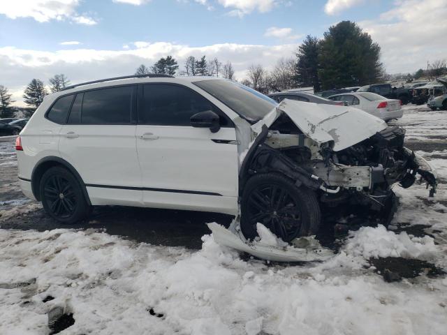 Vin: 3vv8b7ax7nm025503, lot: 88297105, volkswagen tiguan se r-line black 20224