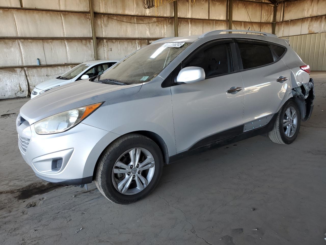  Salvage Hyundai TUCSON