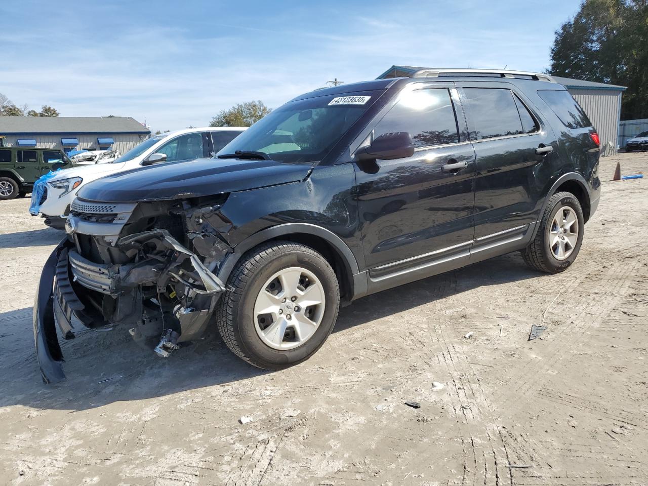  Salvage Ford Explorer