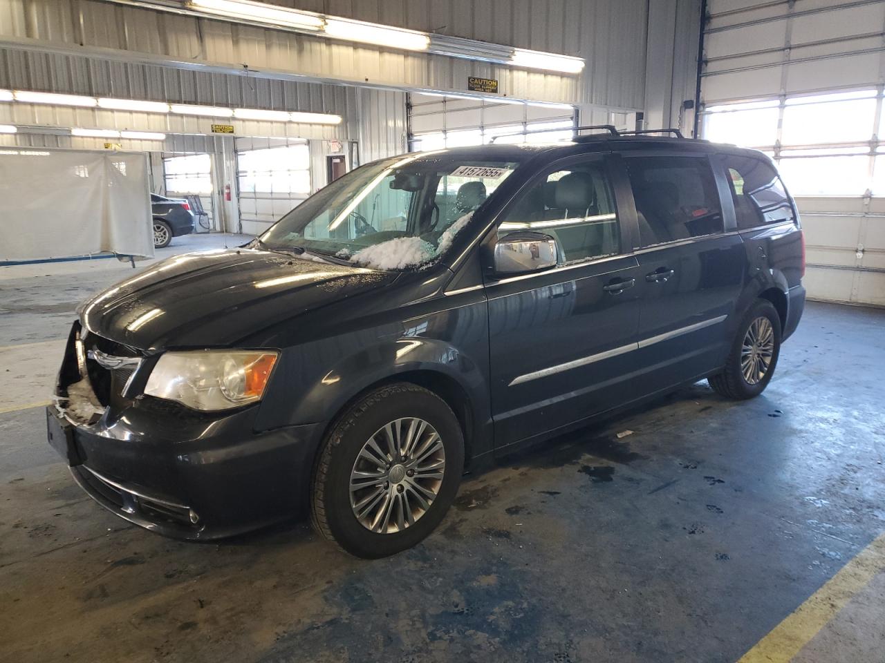 CHRYSLER TOWN & COUNTRY TOURING L