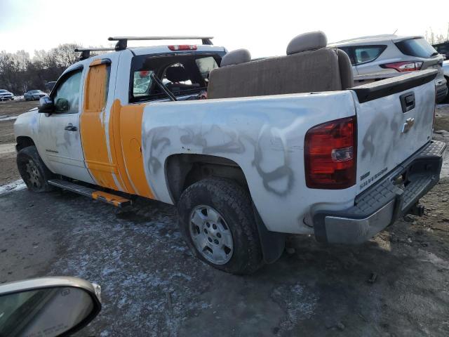 CHEVROLET SILVERADO 2011 white 4dr ext flexible fuel 1GCRKSE35BZ310997 photo #3