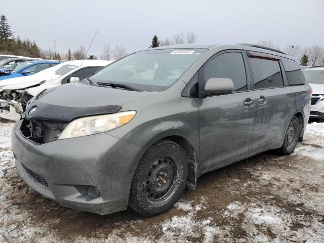 TOYOTA SIENNA LE