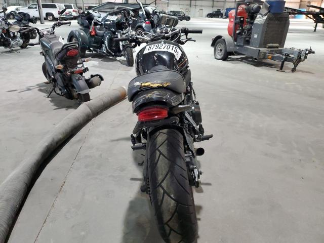 2018 KAWASAKI ZR900 R - JKAZR2C17JA001696