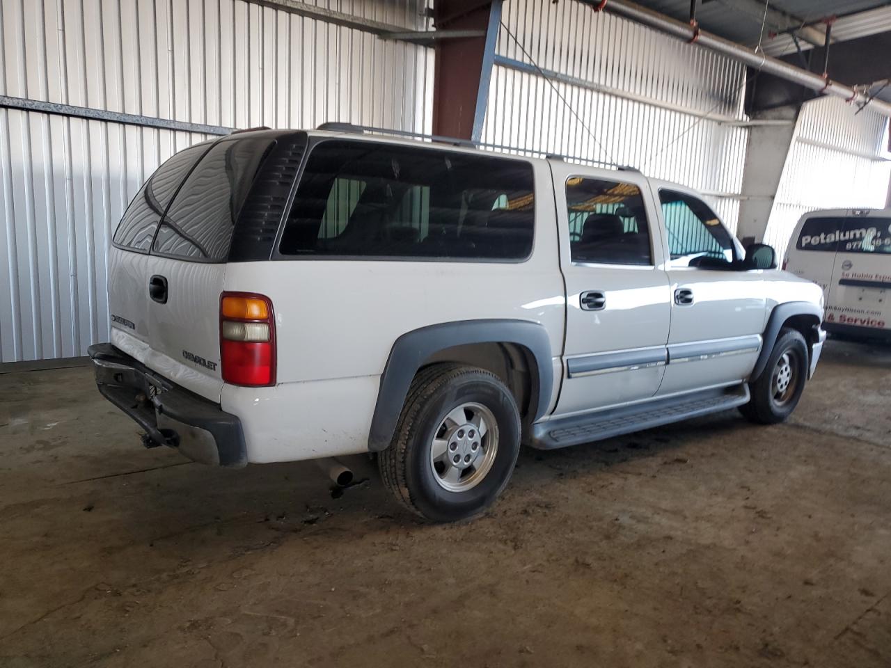 Lot #3050426917 2003 CHEVROLET SUBURBAN C