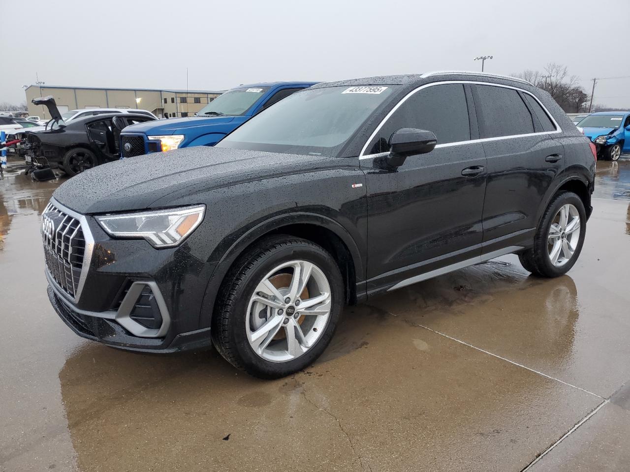  Salvage Audi Q3