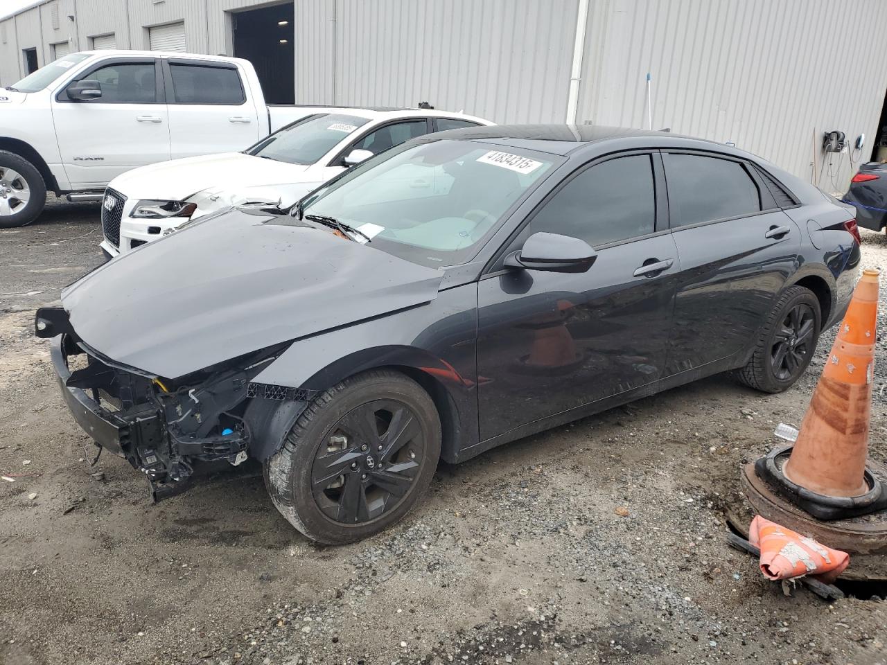 5NPLM4AG1PH095766 HYUNDAI ELANTRA SE 2023