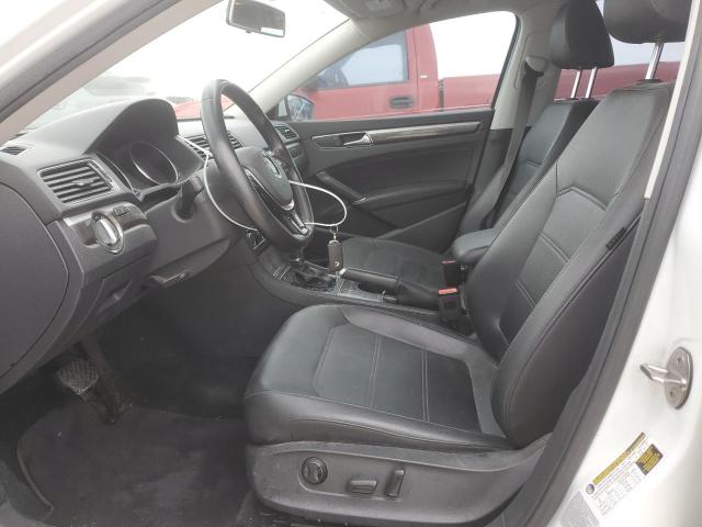 2018 VOLKSWAGEN PASSAT SE - 1VWBA7A35JC011001