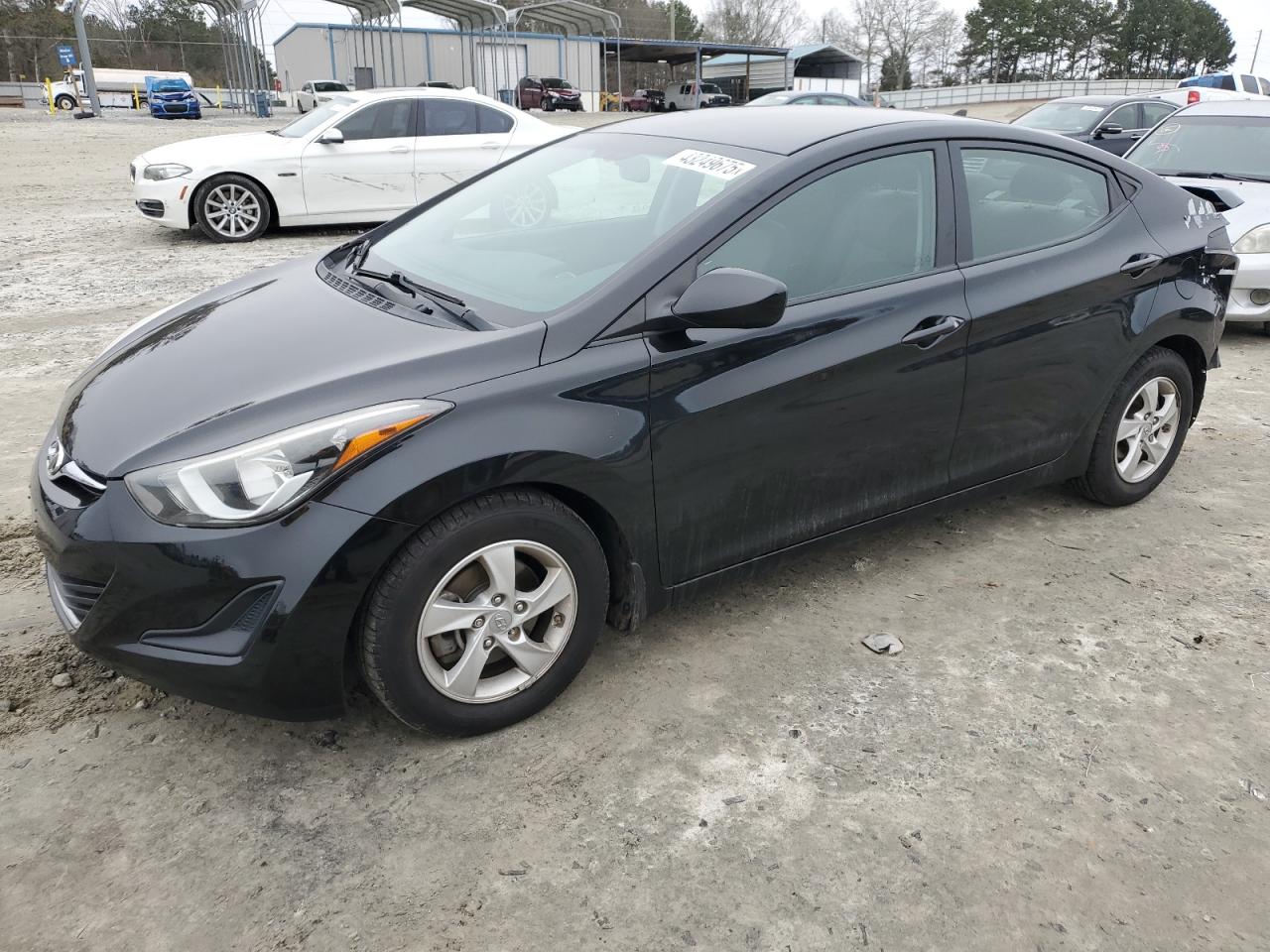 HYUNDAI ELANTRA SE