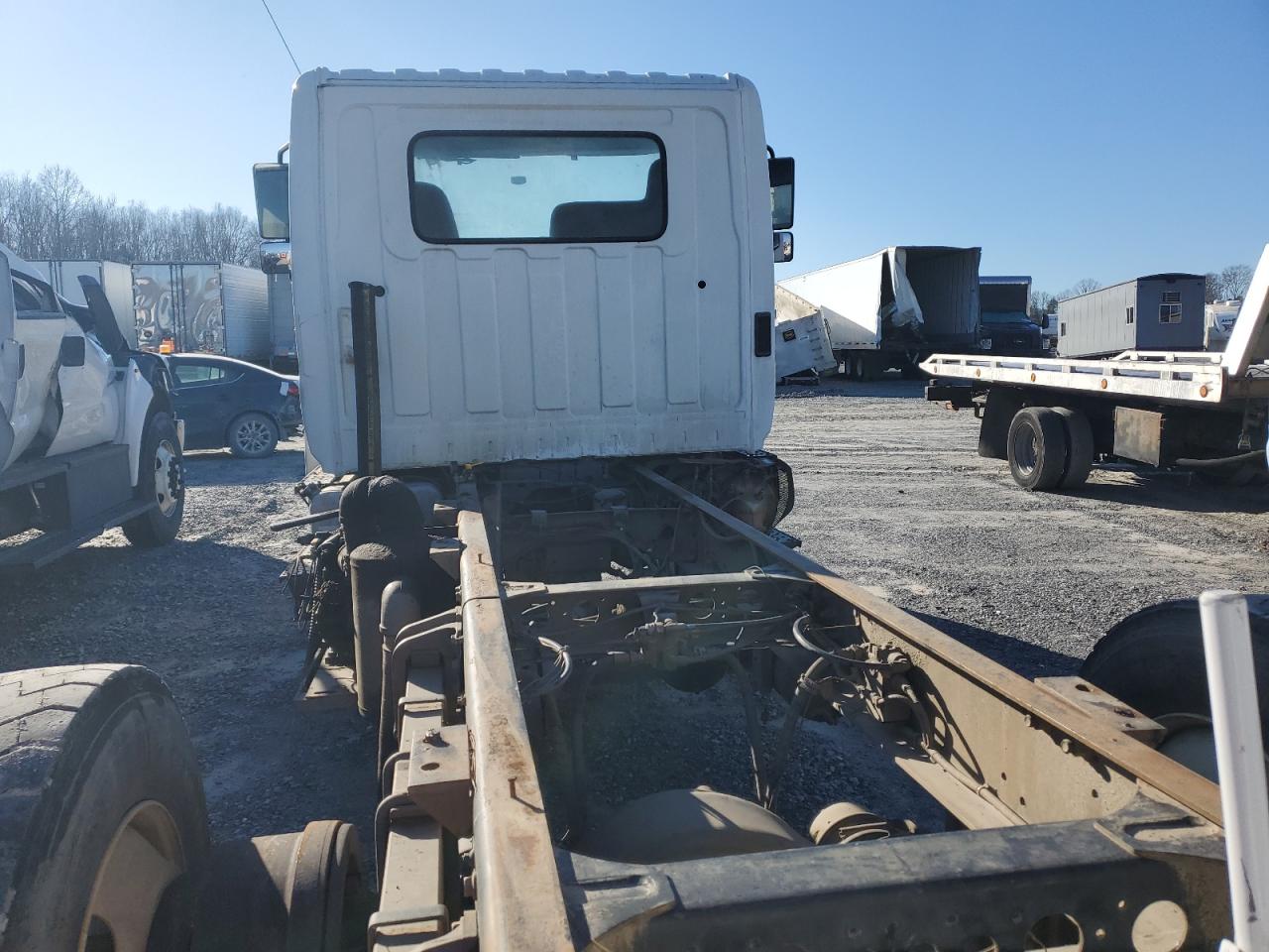 Lot #3304630954 2016 HINO HINO 338