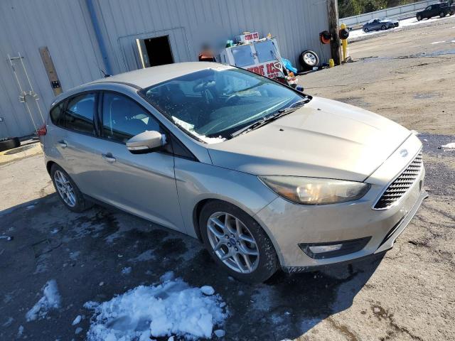 2015 FORD FOCUS SE - 1FADP3K29FL271228