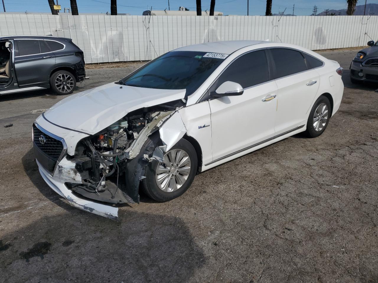  Salvage Hyundai SONATA