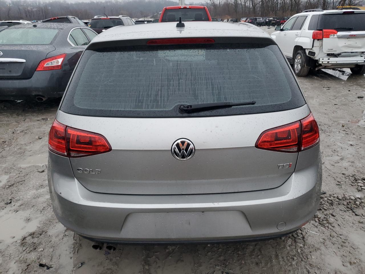 VOLKSWAGEN GOLF S/SE