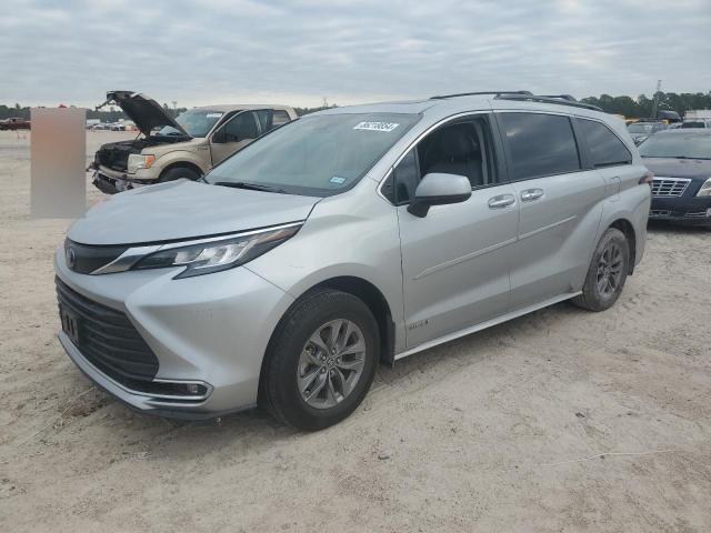 2021 TOYOTA SIENNA XLE - 5TDYRKEC5MS071415
