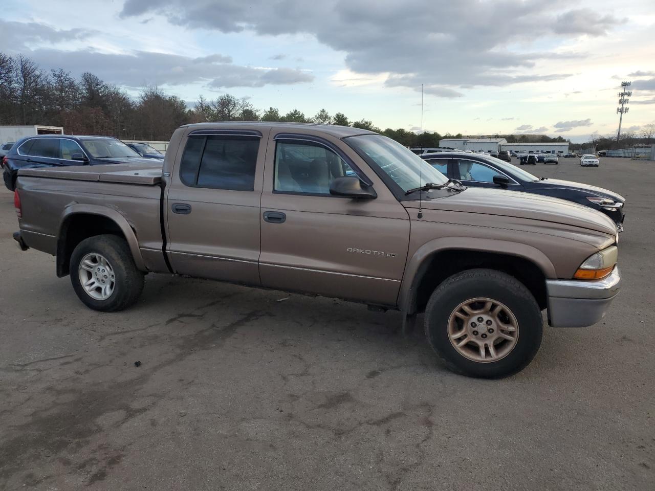 Lot #3045576645 2001 DODGE DAKOTA QUA