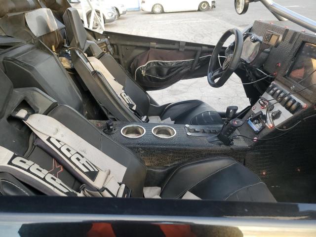 2017 CAN-AM MAVERICK X - 3JBVDAW47HK000093