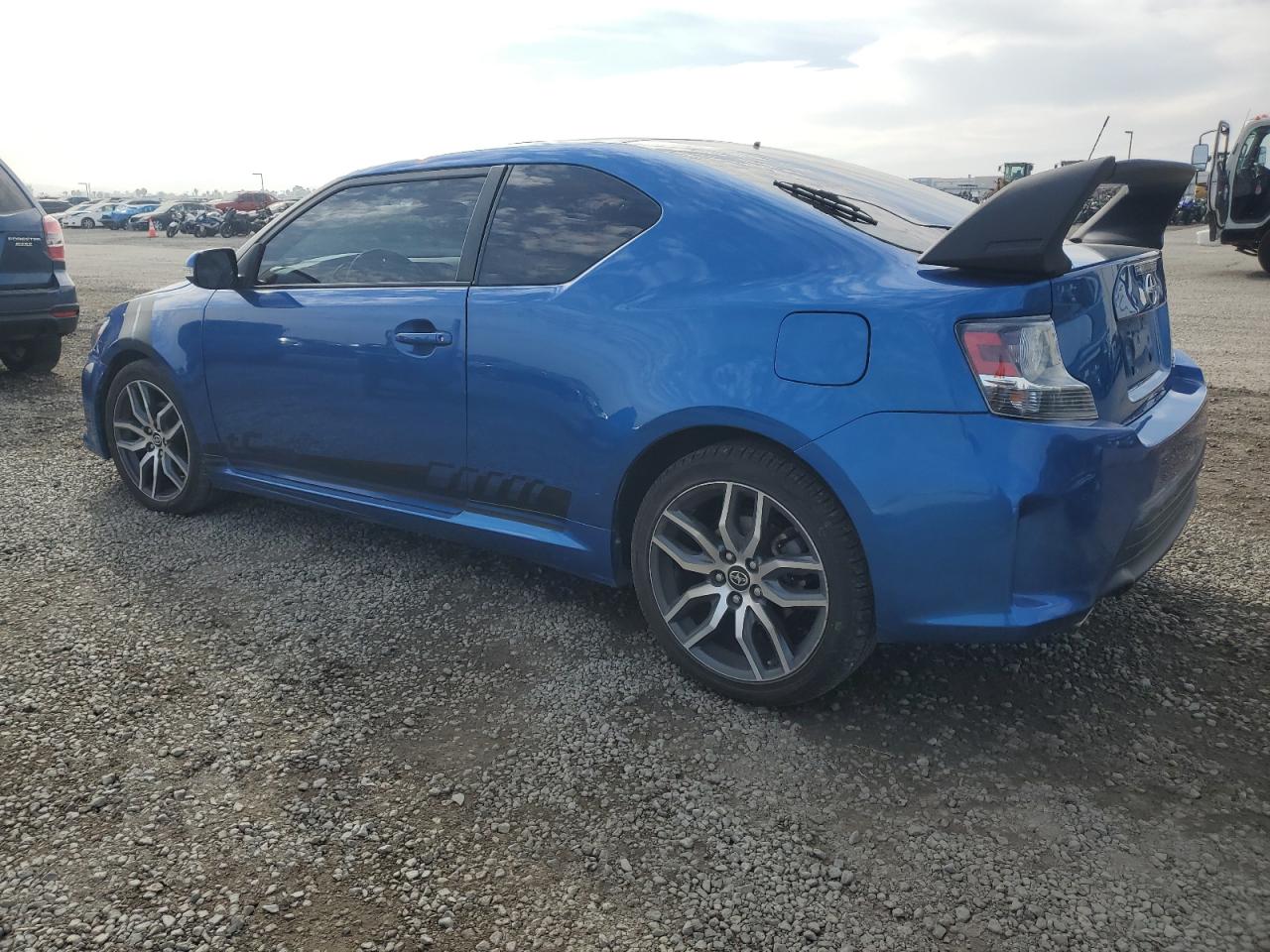 Lot #3051731113 2016 TOYOTA SCION TC