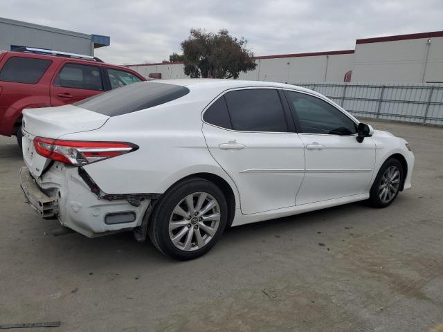 2018 TOYOTA CAMRY L - 4T1B11HK2JU522829