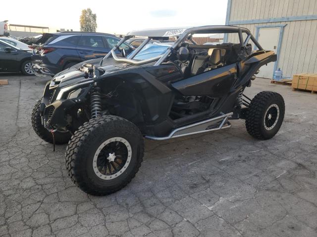 2017 CAN-AM MAVERICK X - 3JBVDAW47HK000093