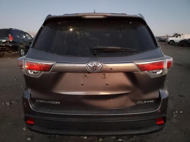 2016 TOYOTA HIGHLANDER - 5TDJKRFH9GS258556