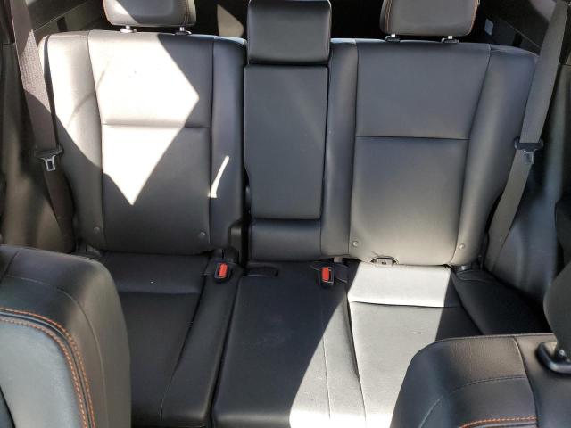 2016 TOYOTA RAV4 SE - JTMJFREV1GJ053693