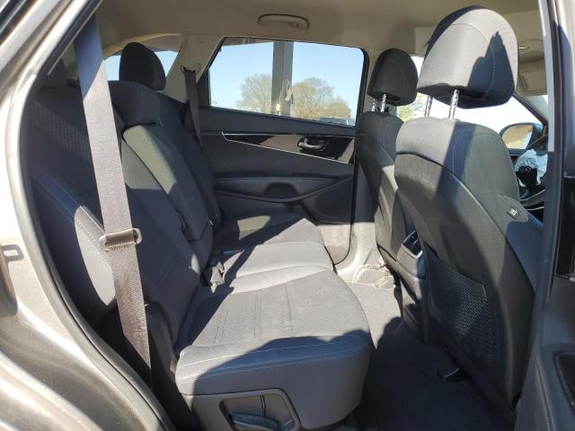 2017 KIA SORENTO LX - 5XYPG4A38HG237979