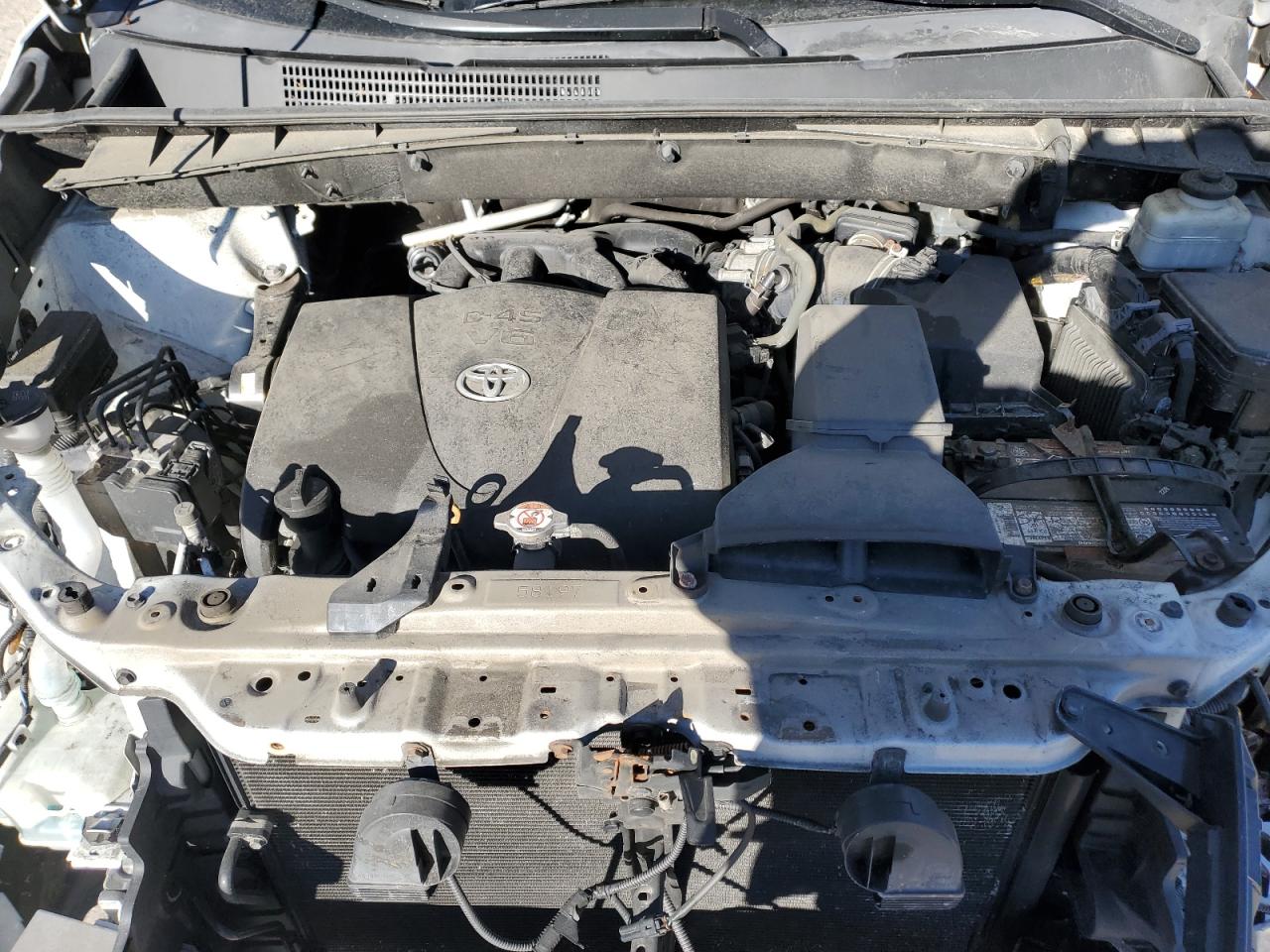 TOYOTA HIGHLANDER SE