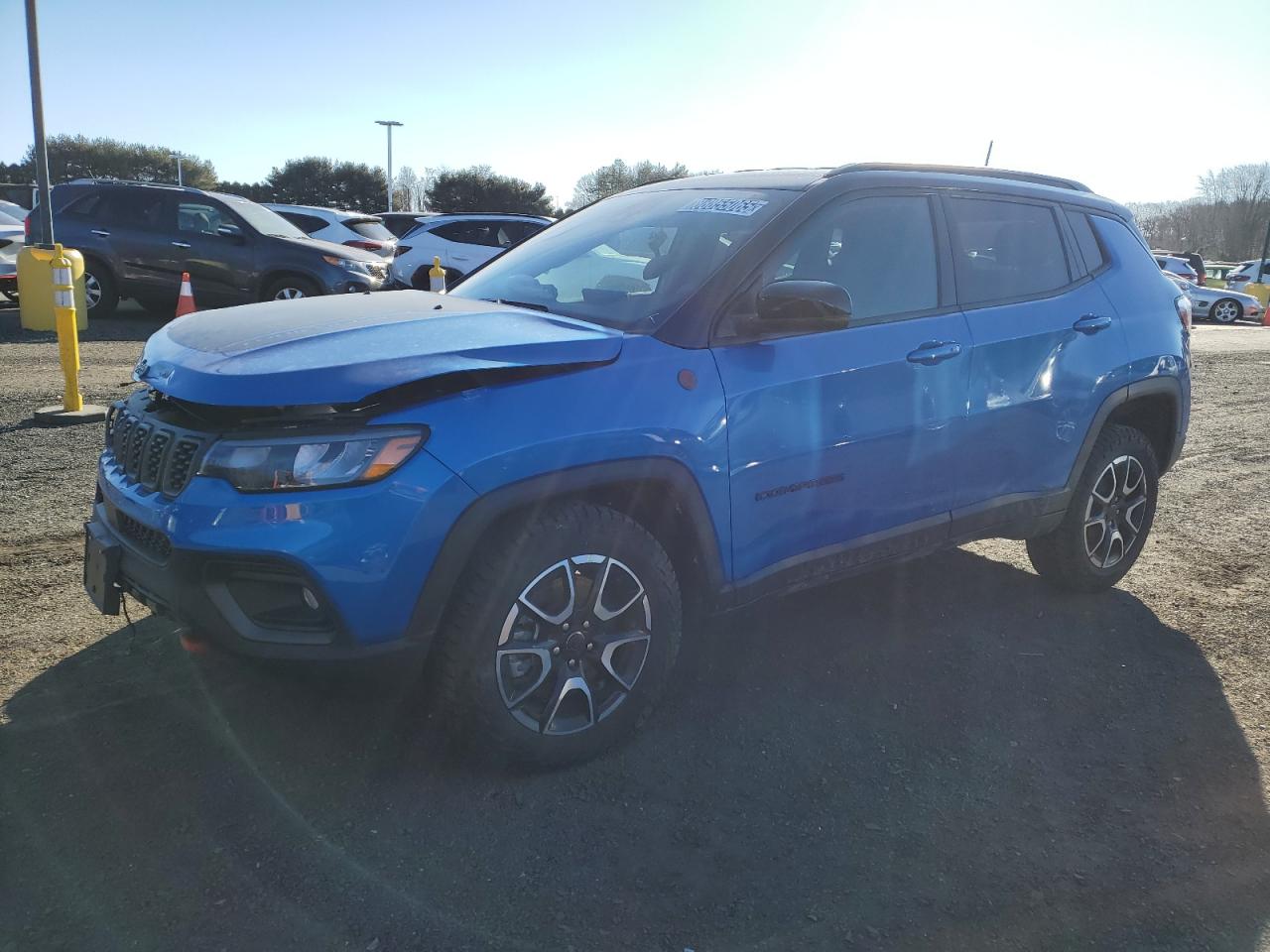  Salvage Jeep Compass