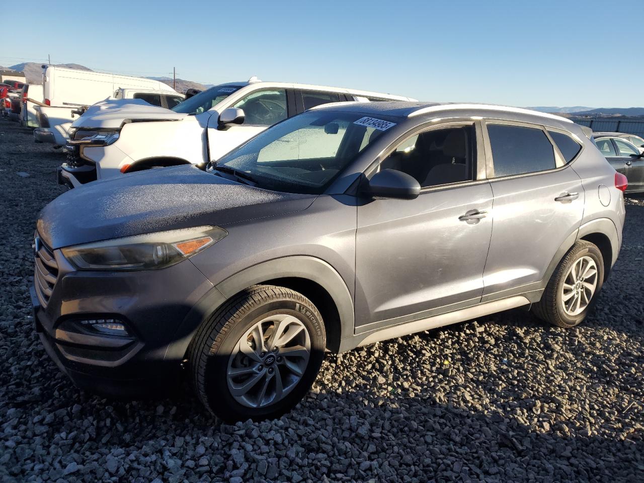  Salvage Hyundai TUCSON