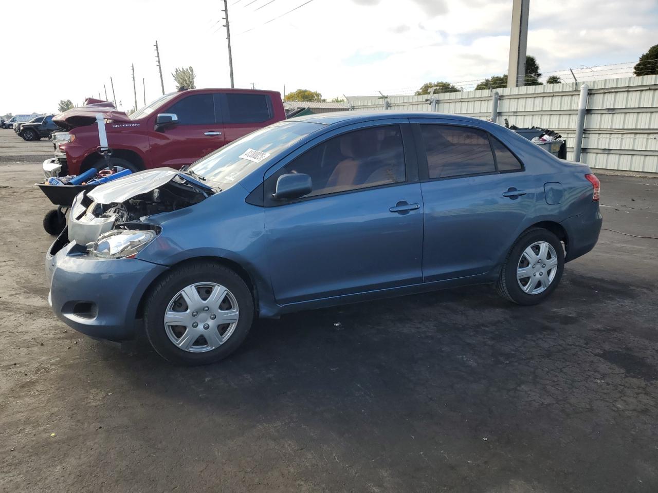  Salvage Toyota Yaris