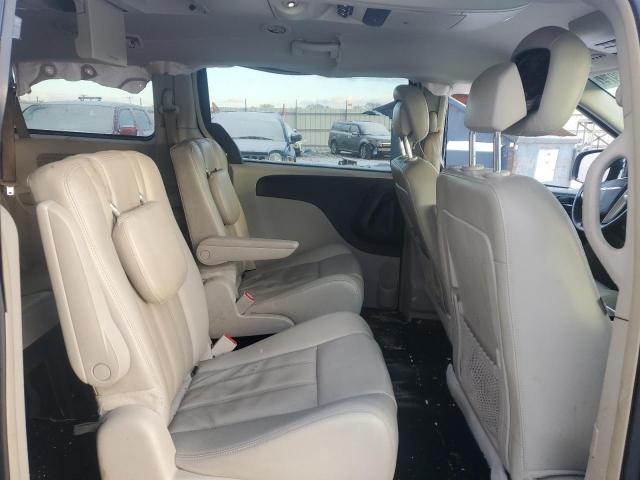 2015 CHRYSLER TOWN & COU - 2C4RC1BG8FR538684