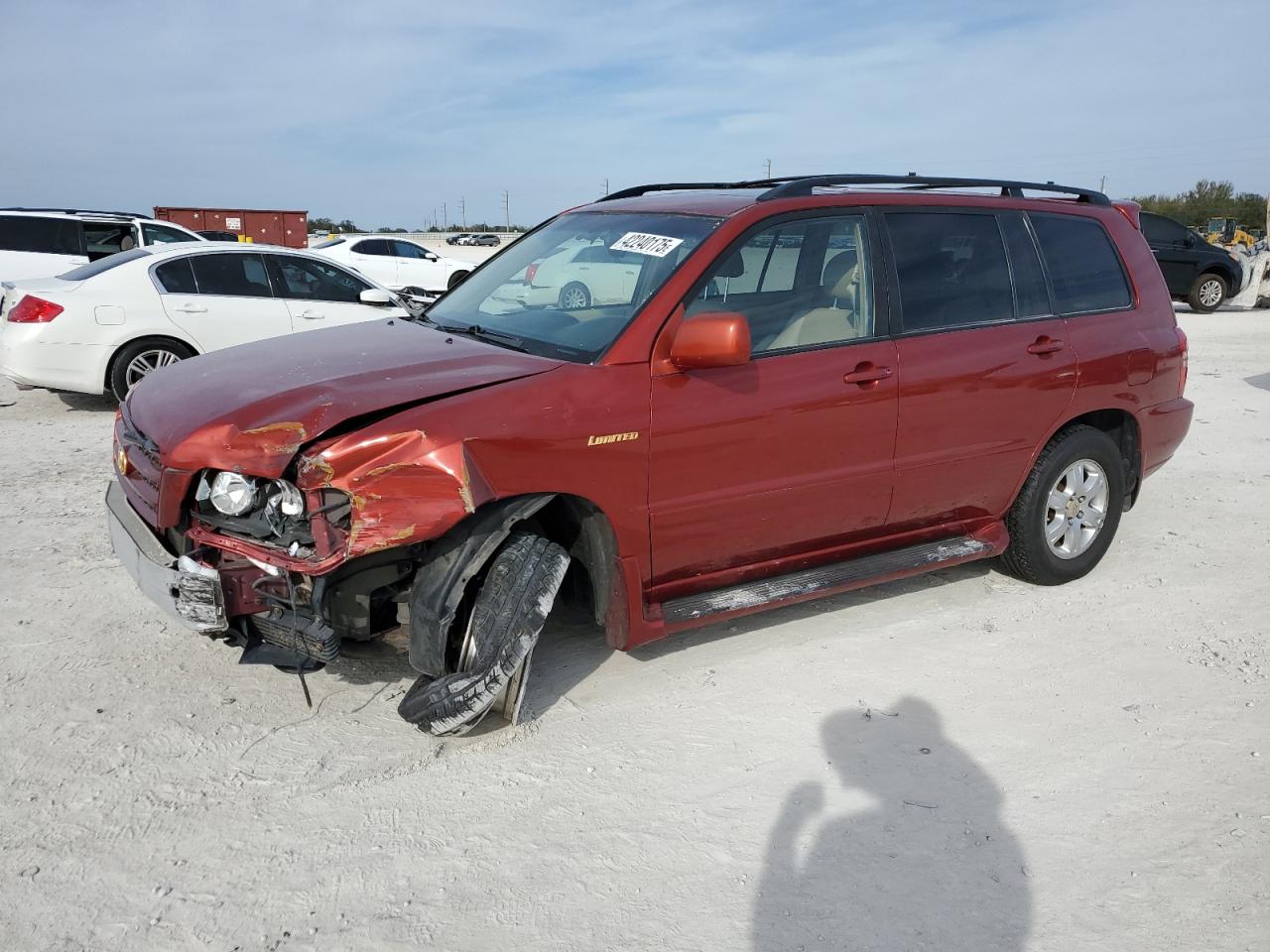  Salvage Toyota Highlander