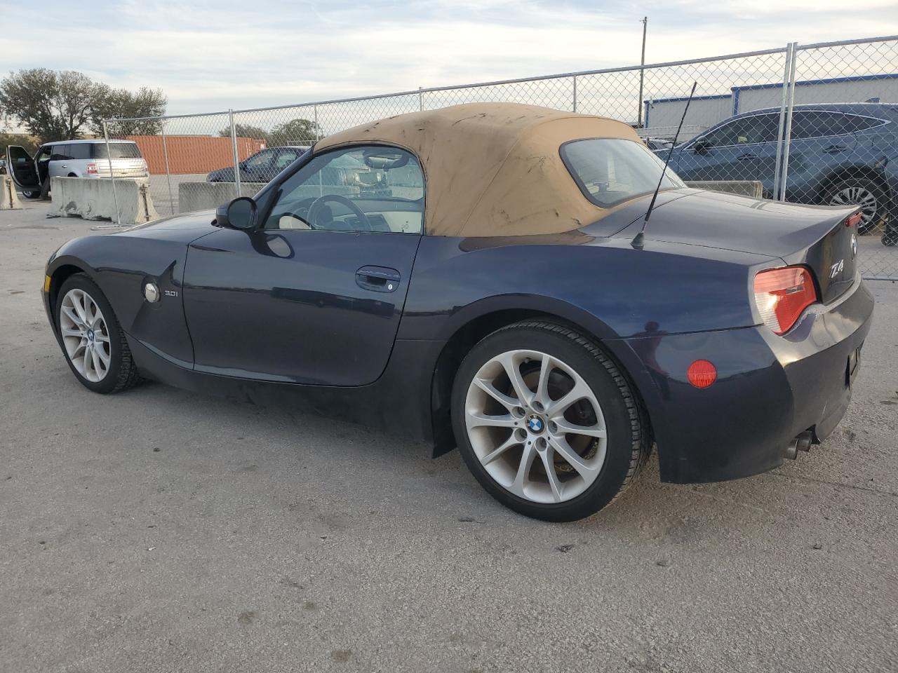 Lot #3048296721 2006 BMW Z4 3.0