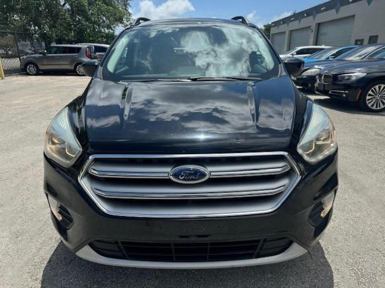 Lot #3044398746 2017 FORD ESCAPE SE