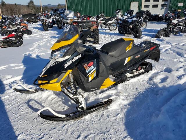 SKI DOO MXZ BLIZZA 2017 black   2BPSNYHA0HV000501 photo #3