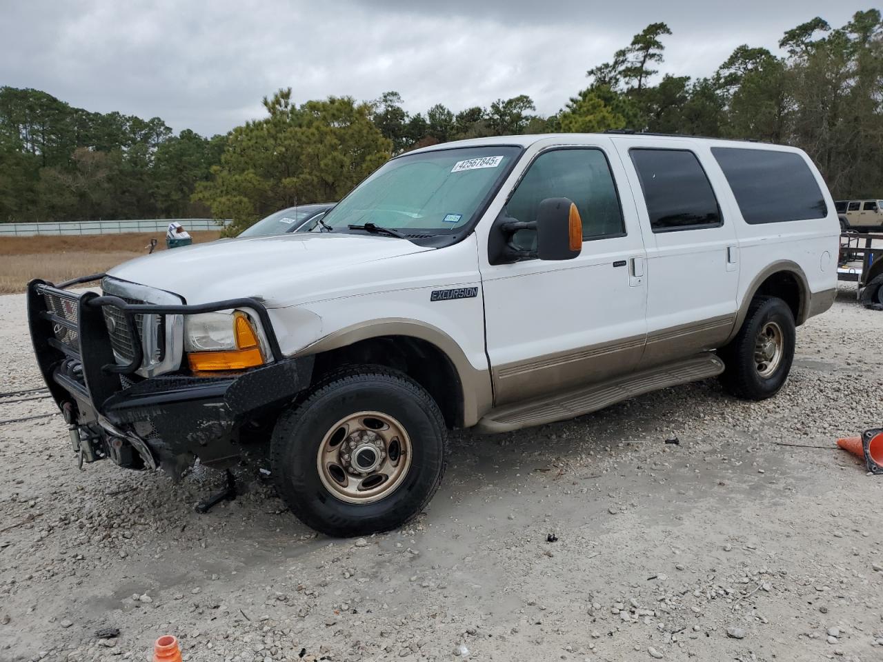  Salvage Ford Excursion