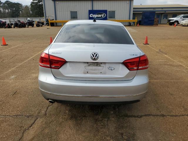2015 VOLKSWAGEN PASSAT SE 1VWBV7A38FC073813