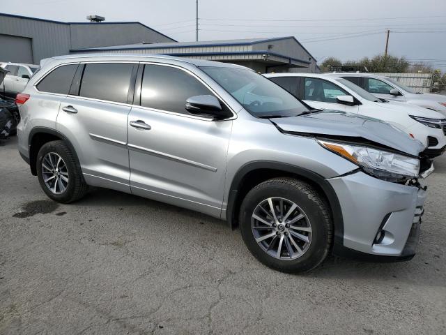 2018 TOYOTA HIGHLANDER 5TDJZRFHXJS529725
