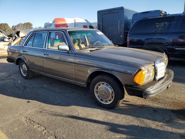Vin: wdbab30a6bb226915, lot: 87743925, mercedes-benz 300-class d 19814