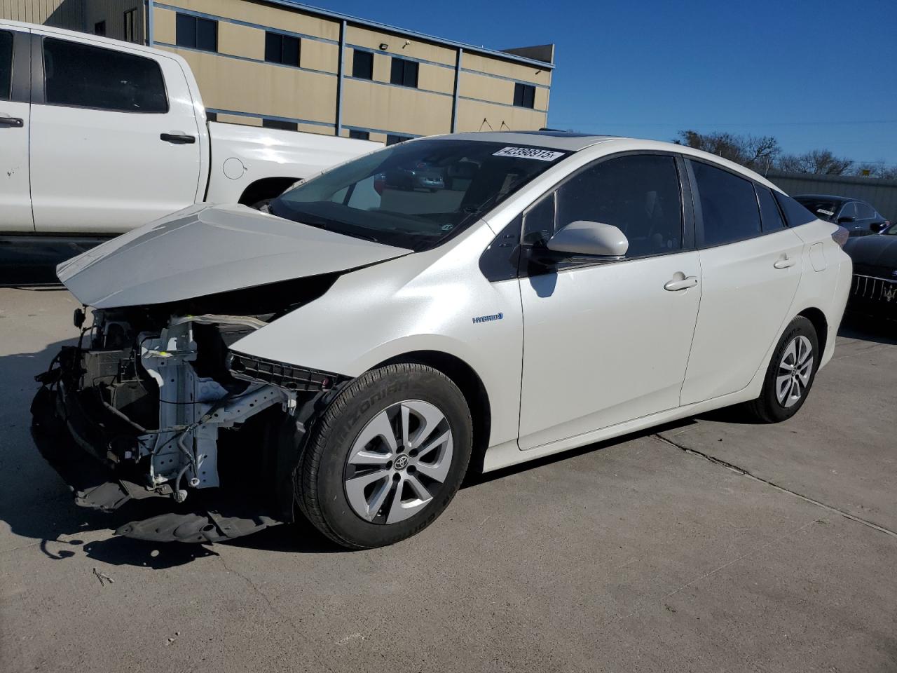  Salvage Toyota Prius