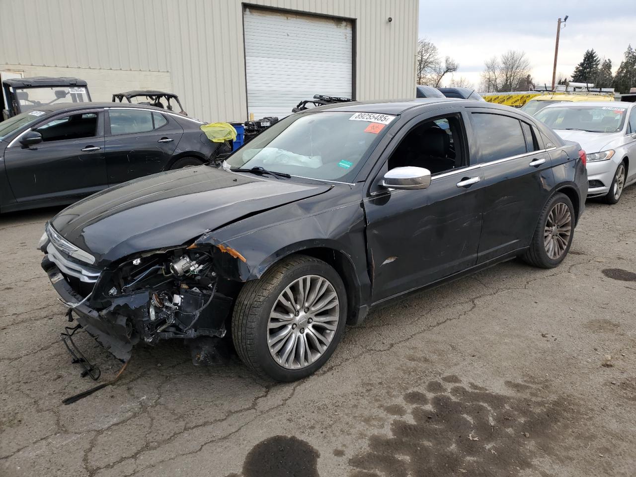  Salvage Chrysler 200