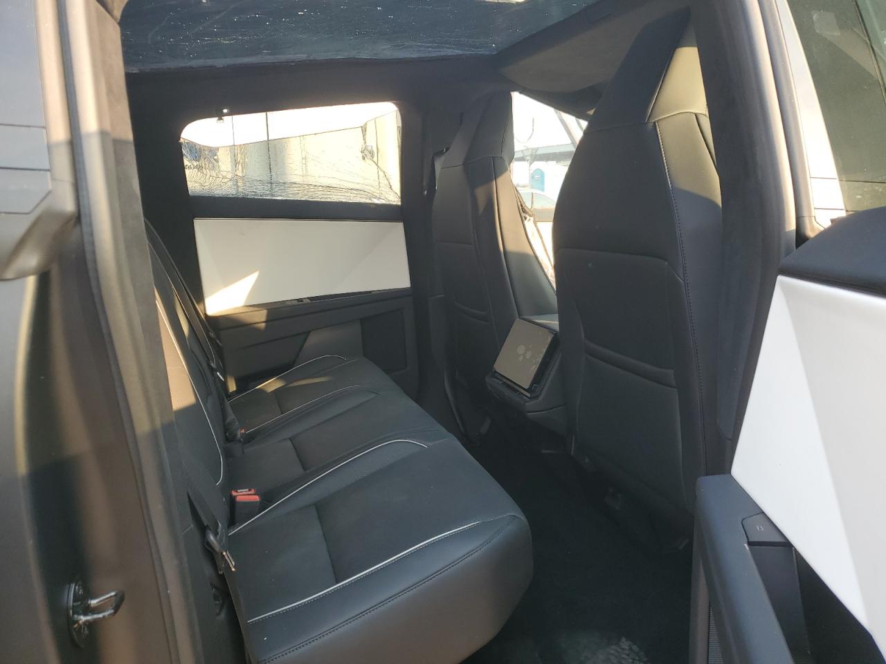 Lot #3052274598 2024 TESLA CYBERTRUCK