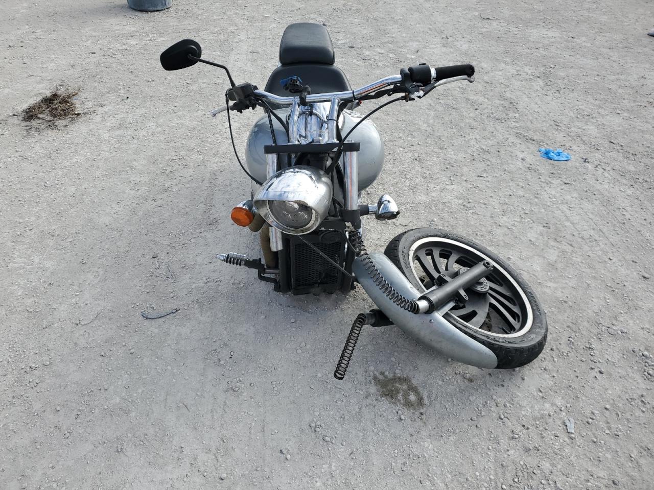 Lot #3050446236 2004 HONDA VTX1300 C