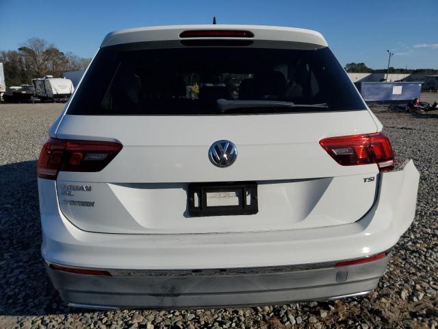 2018 VOLKSWAGEN TIGUAN SE - 3VV3B7AX3JM047891