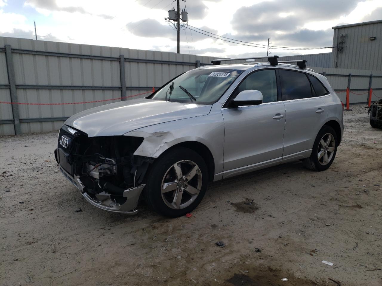  Salvage Audi Q5